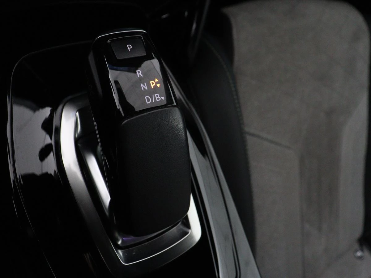 Hoofdafbeelding Peugeot e-2008