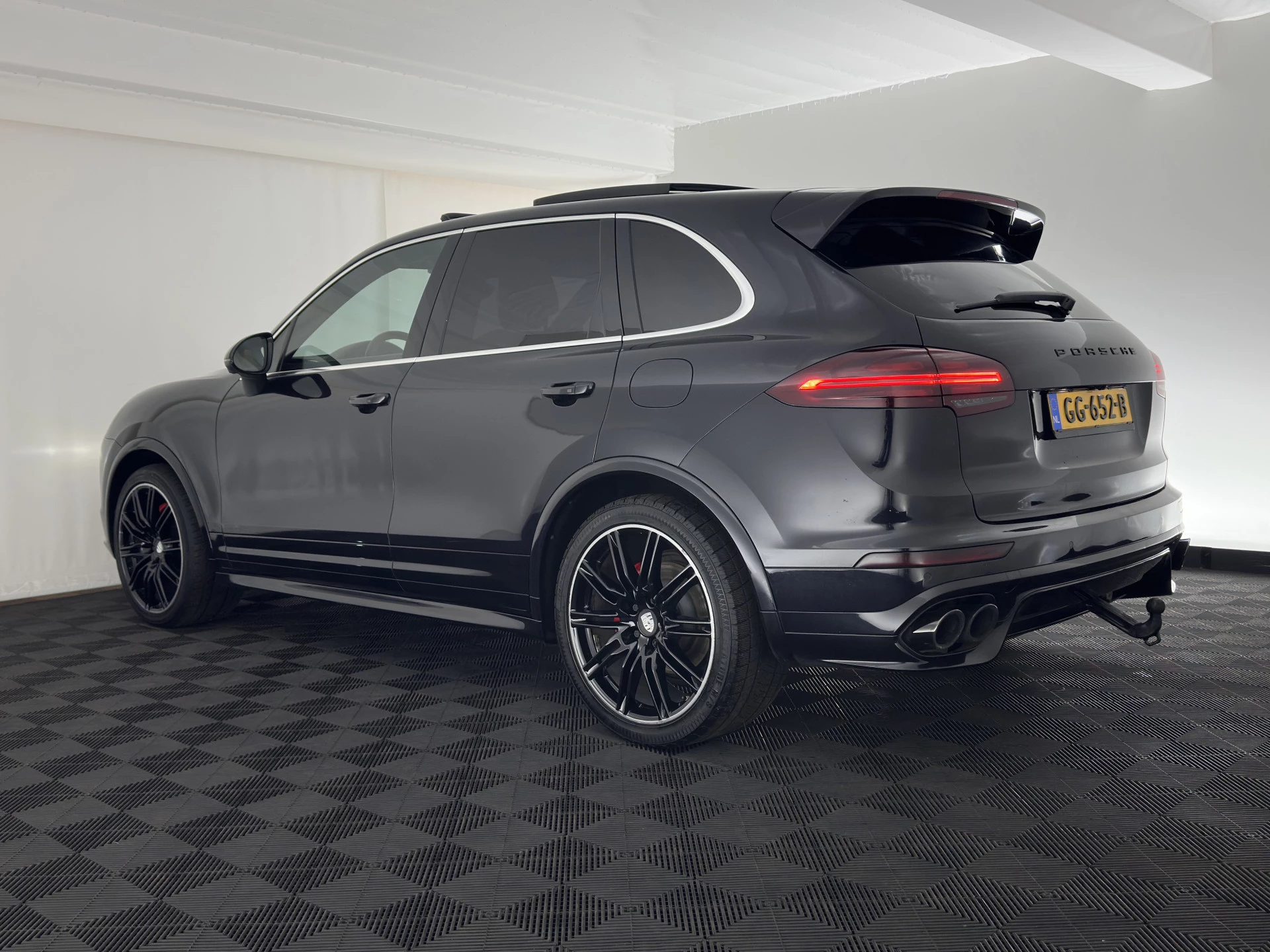 Hoofdafbeelding Porsche Cayenne
