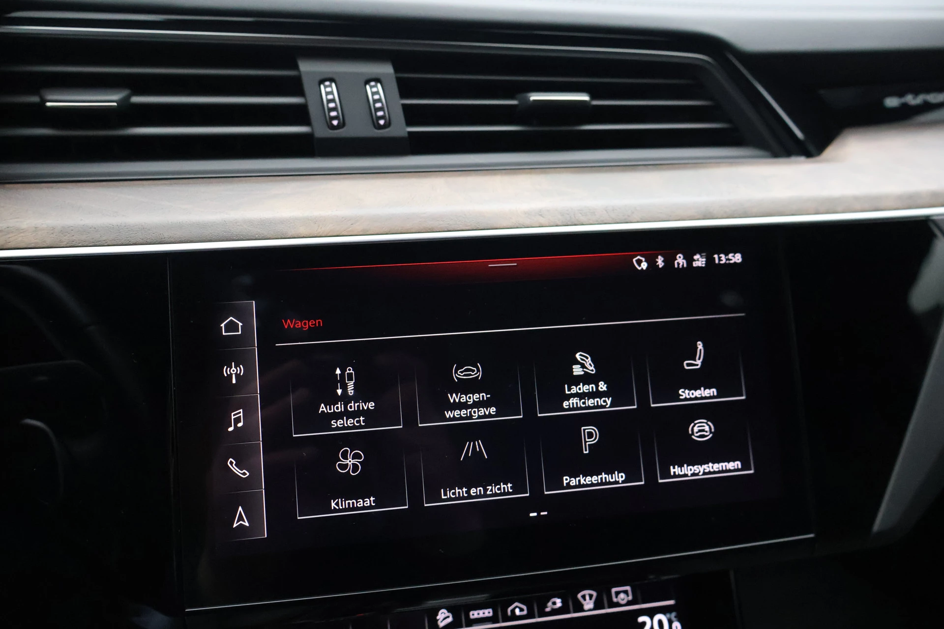 Hoofdafbeelding Audi e-tron