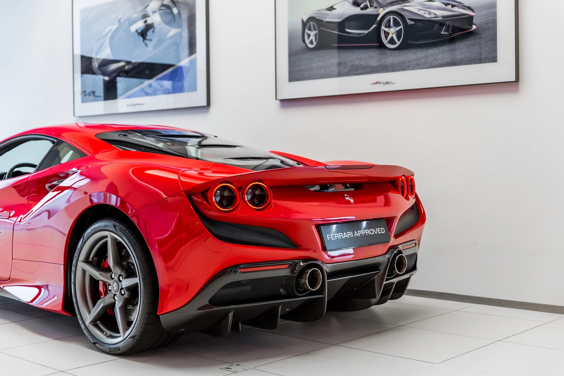 Hoofdafbeelding Ferrari F8 Tributo