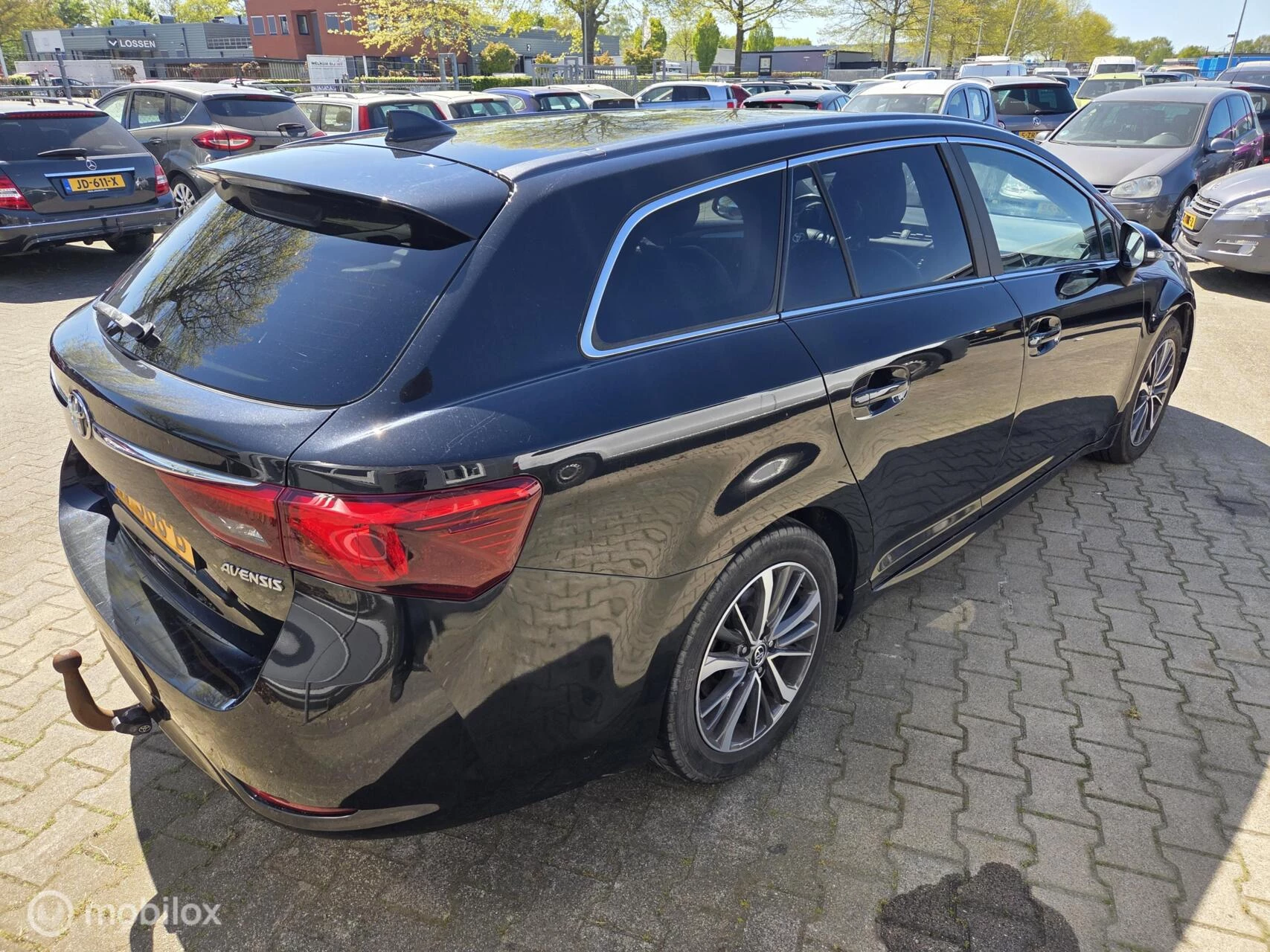 Hoofdafbeelding Toyota Avensis