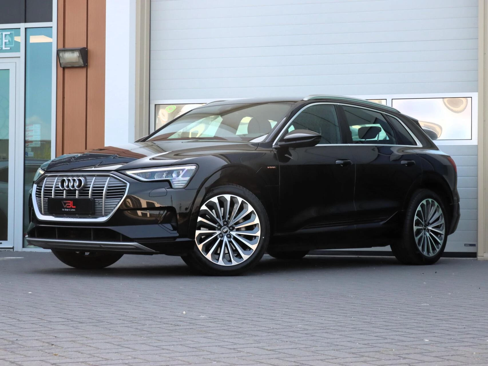 Hoofdafbeelding Audi e-tron
