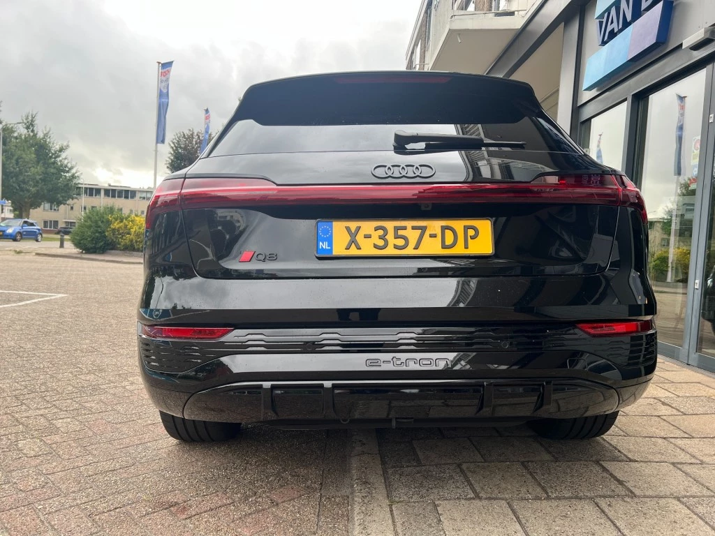Hoofdafbeelding Audi Q8 e-tron