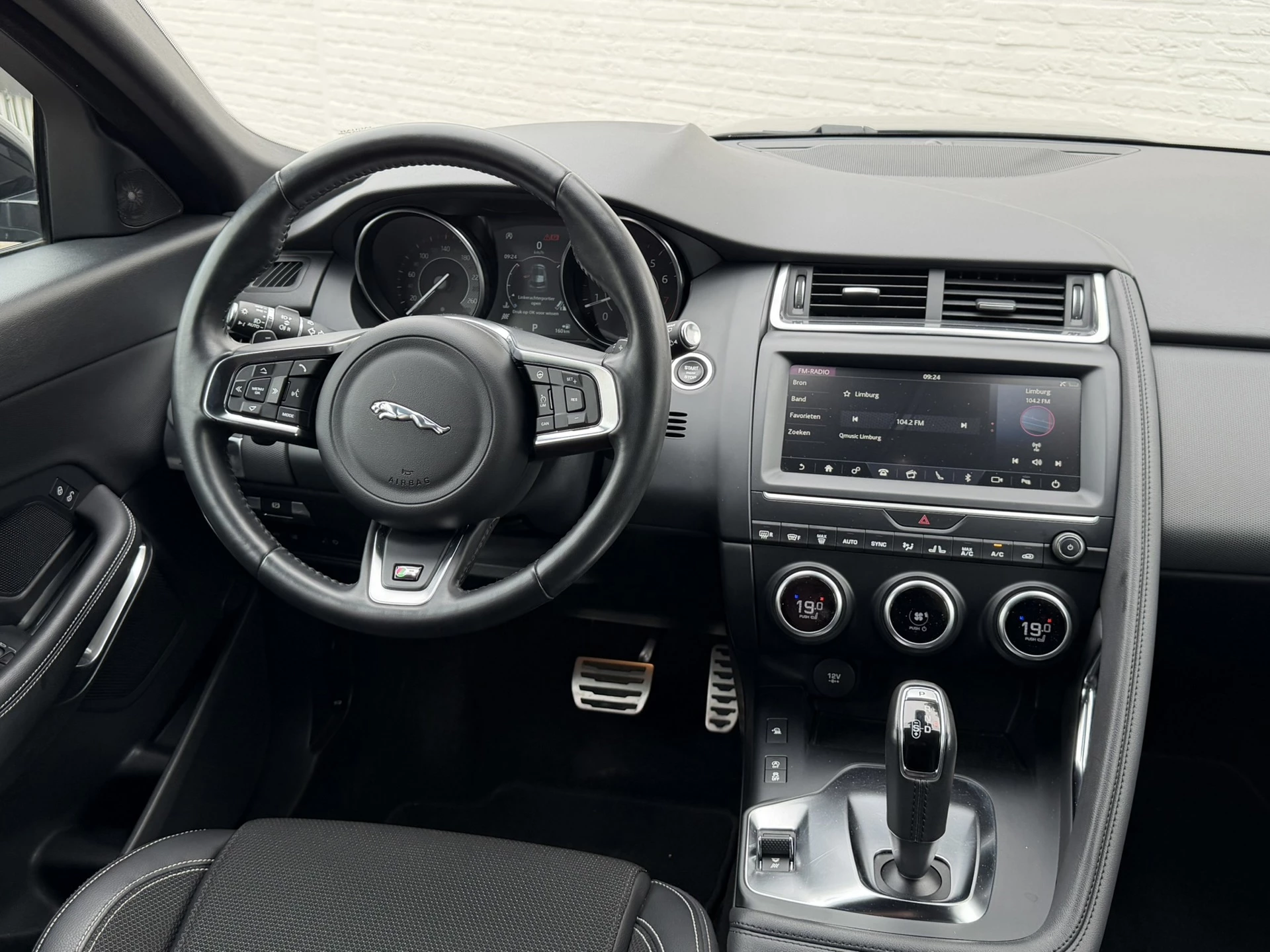Hoofdafbeelding Jaguar E-PACE