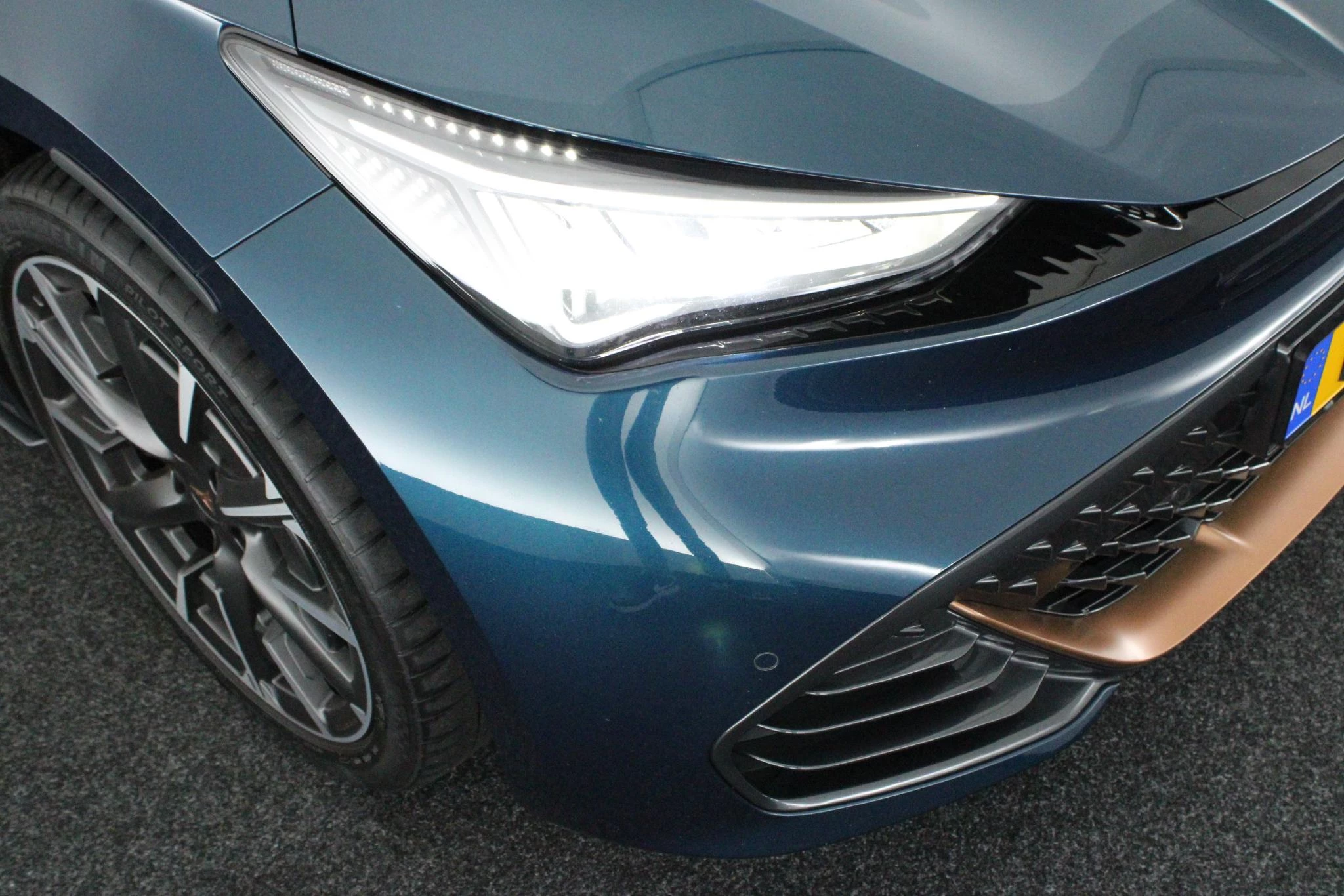 Hoofdafbeelding CUPRA Born