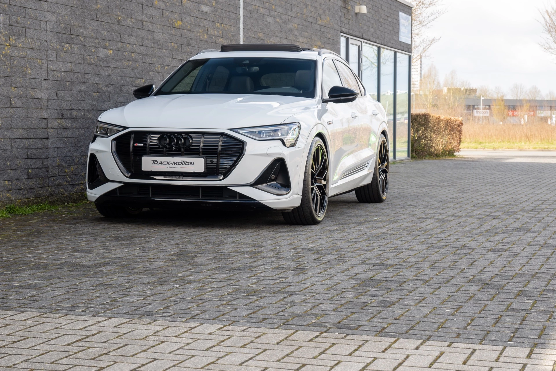 Hoofdafbeelding Audi e-tron