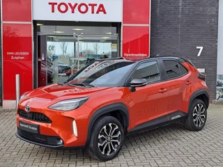 Toyota Yaris Cross 1.5 Hybrid Dynamic Bi-Tone STUUR- EN STOELVERWARMING PDC VOOR EN ACHTER CAMERA