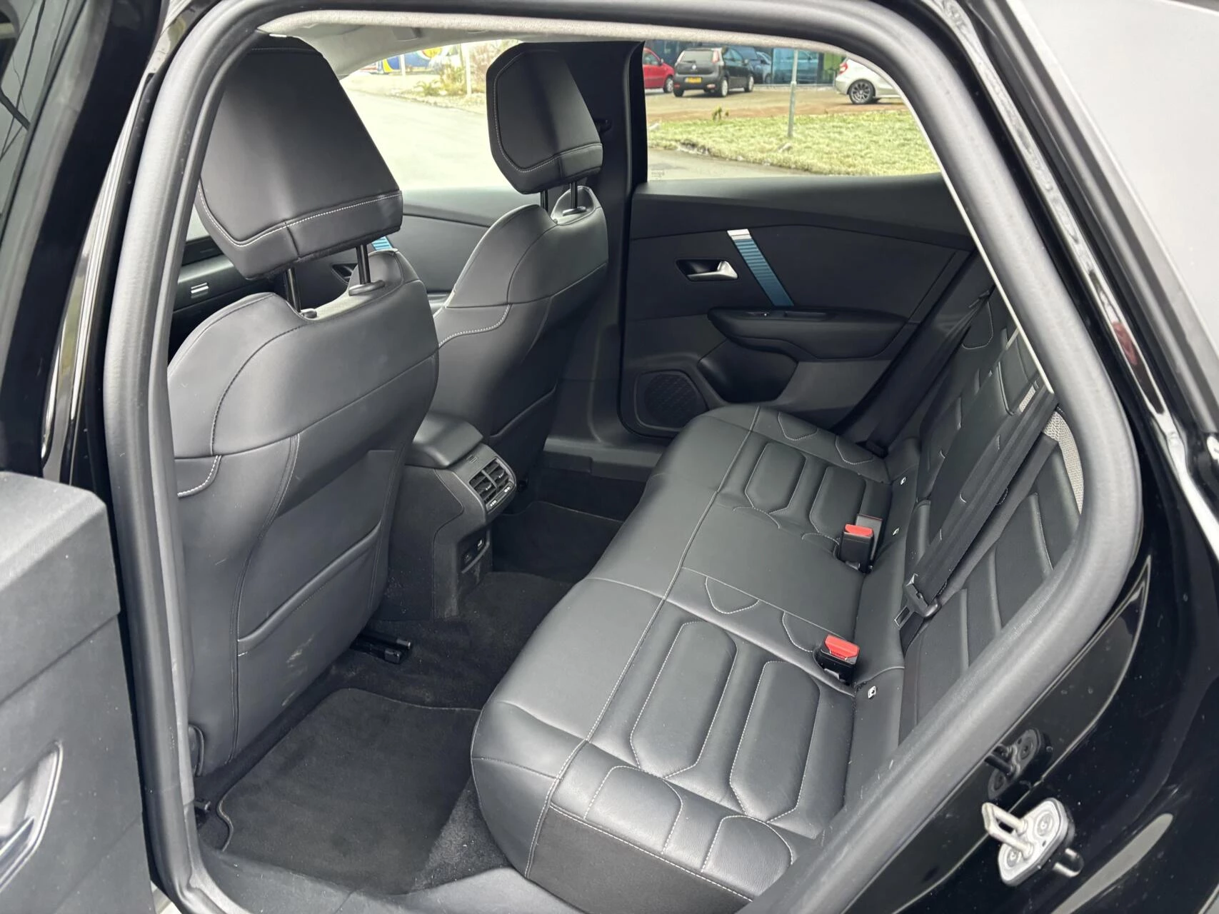 Hoofdafbeelding Citroën ë-C4