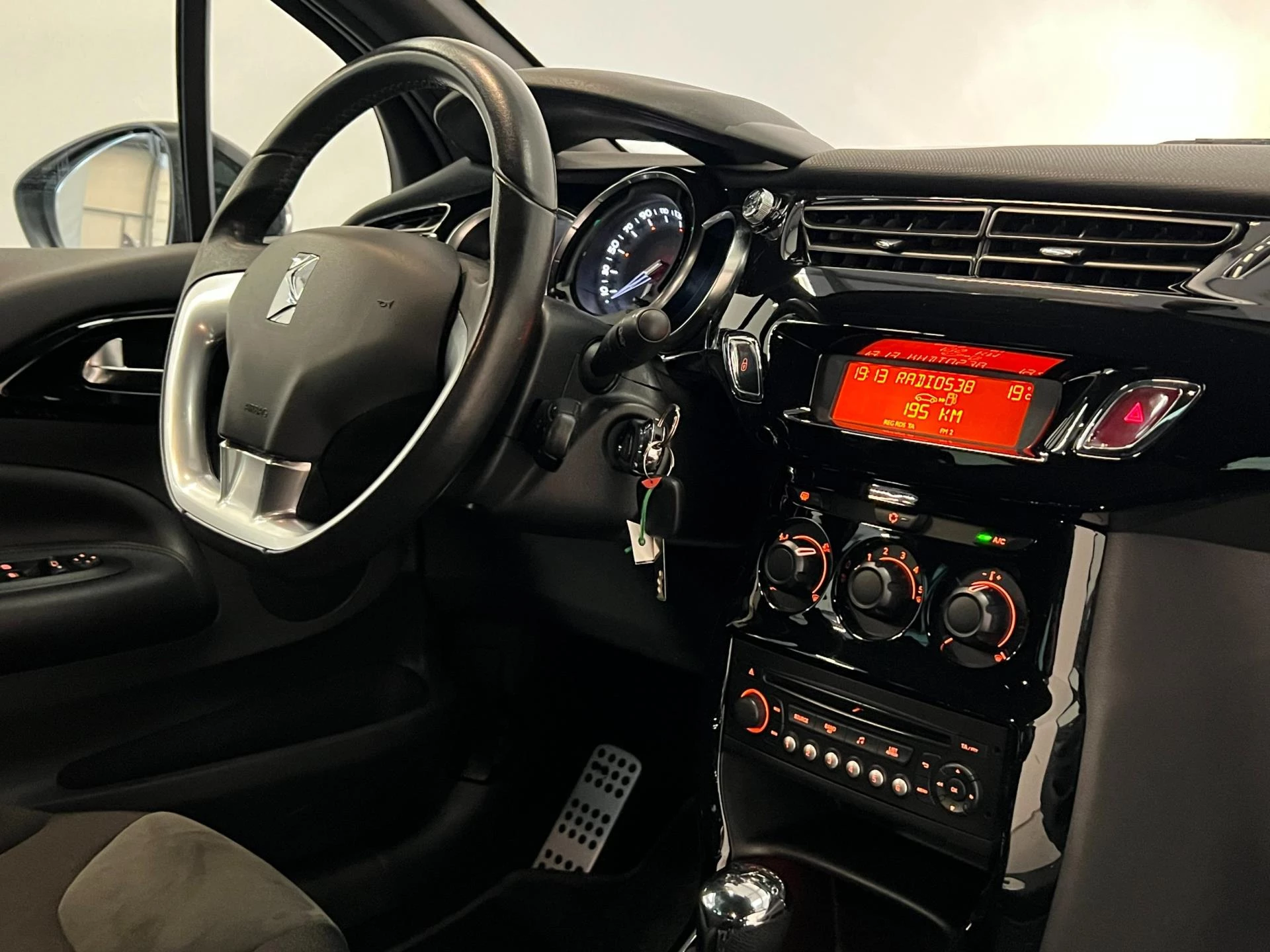 Hoofdafbeelding DS DS 3