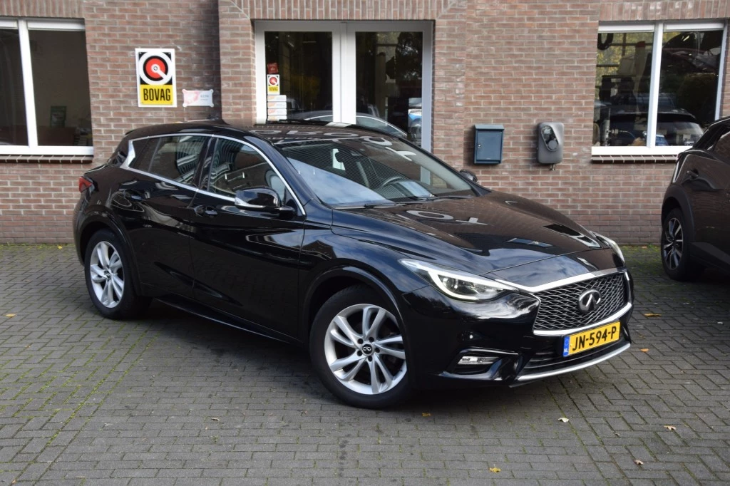Hoofdafbeelding Infiniti Q