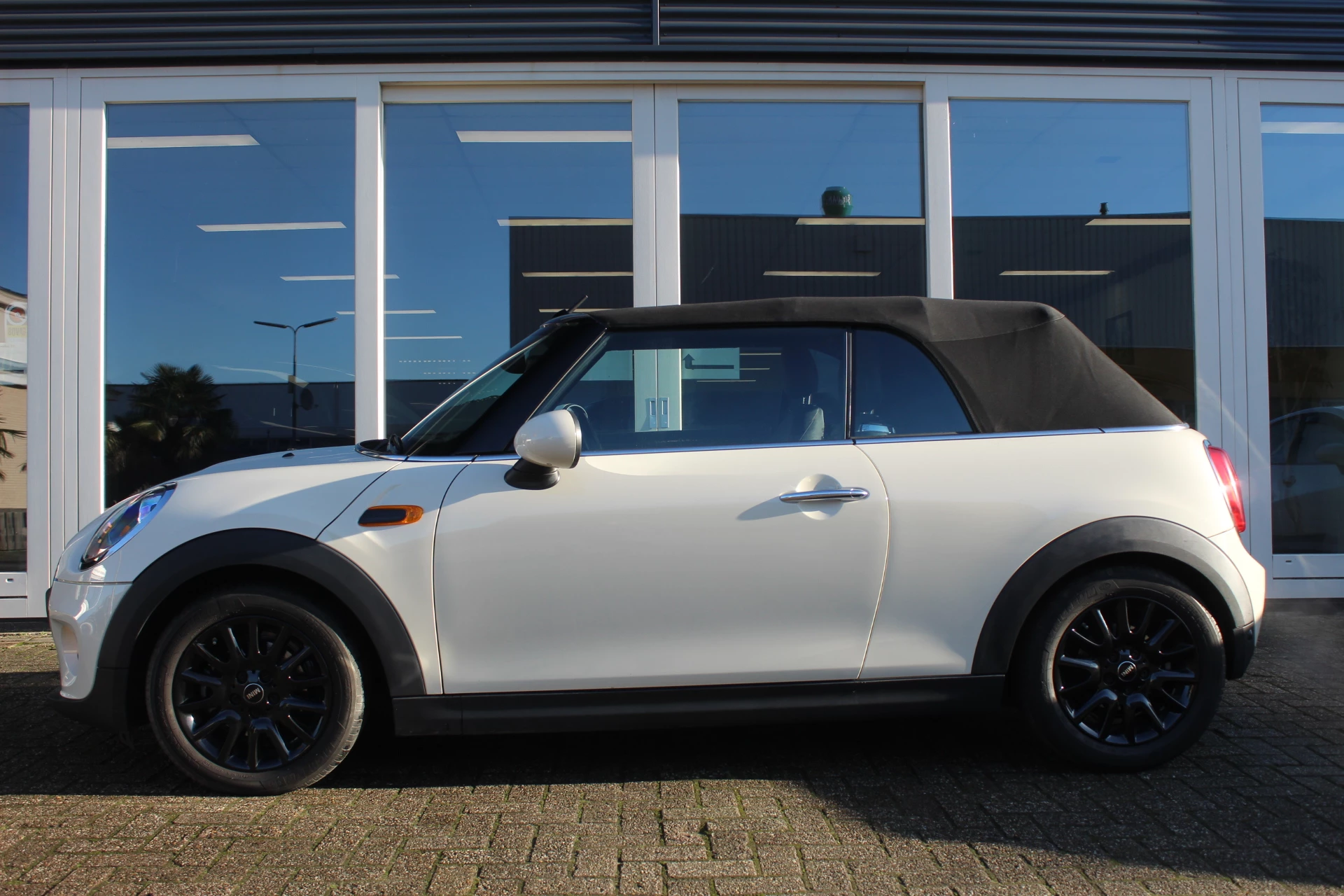 Hoofdafbeelding MINI One Cabrio