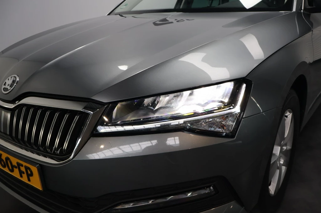Hoofdafbeelding Škoda Superb
