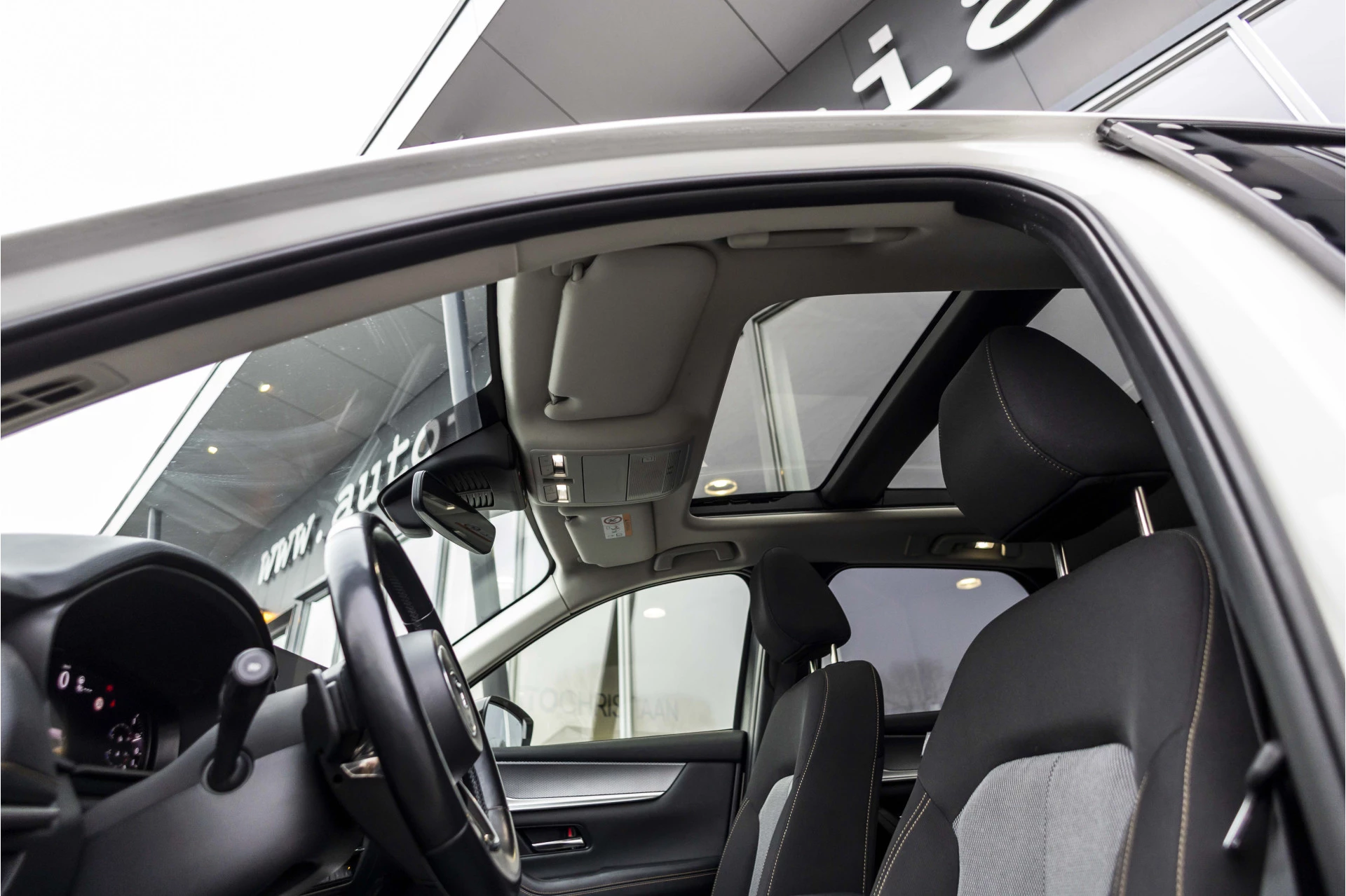 Hoofdafbeelding Mazda CX-60