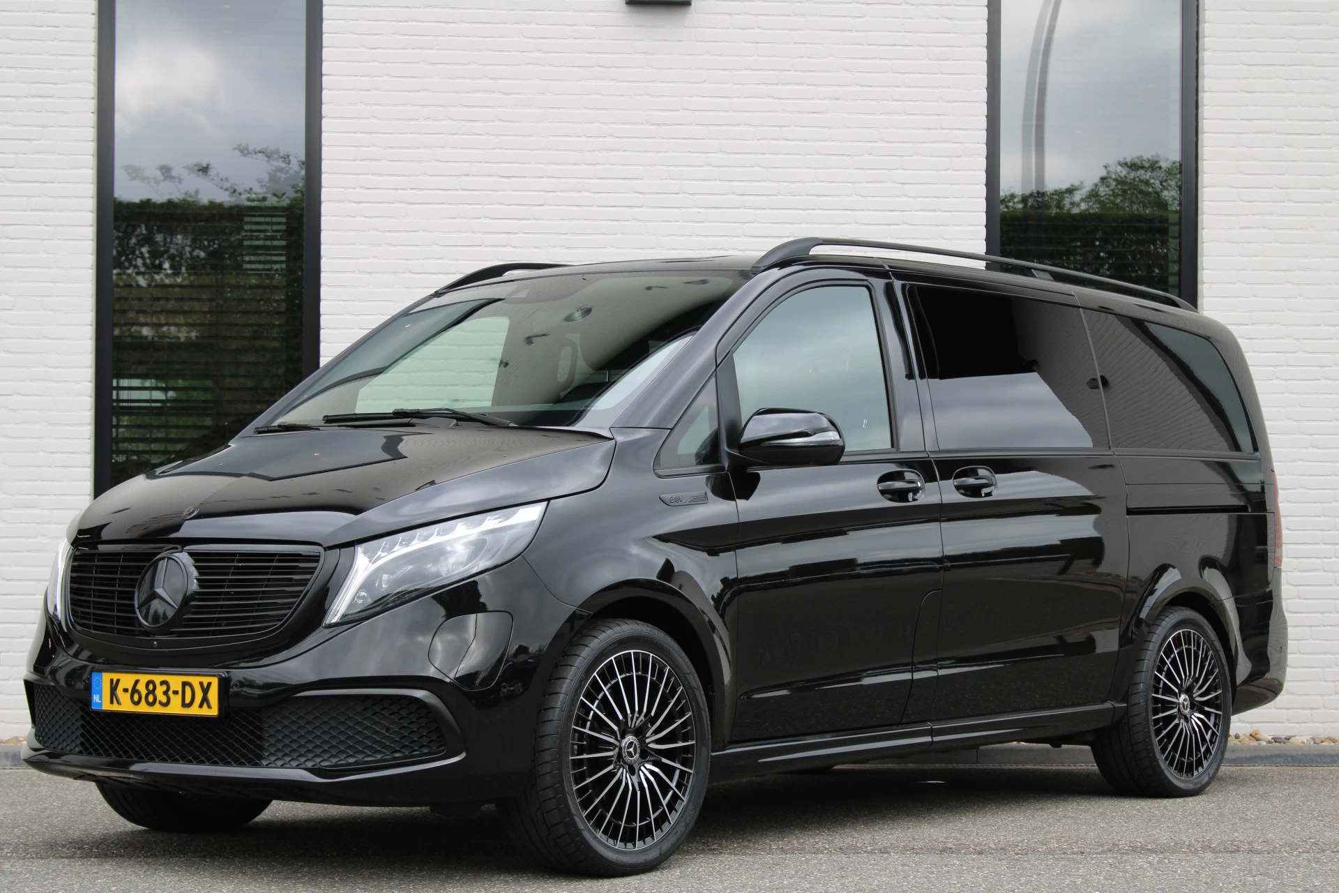 Hoofdafbeelding Mercedes-Benz EQV