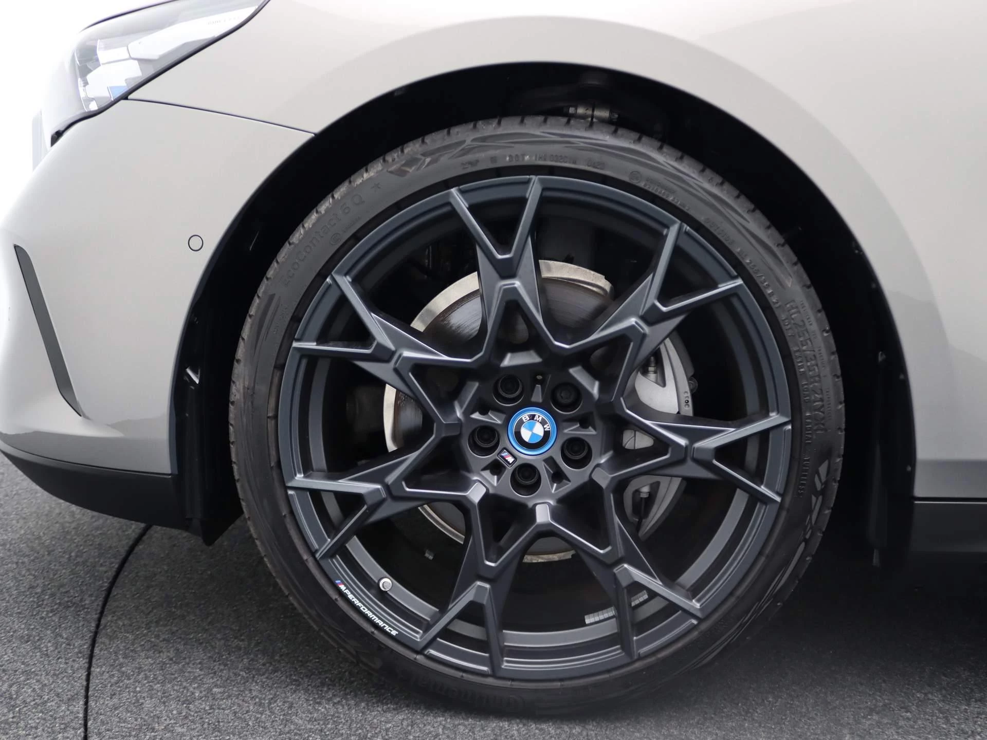 Hoofdafbeelding BMW i5