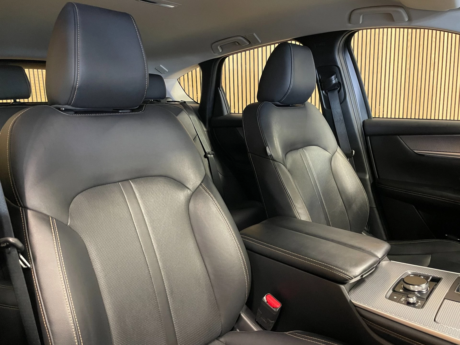 Hoofdafbeelding Mazda CX-60