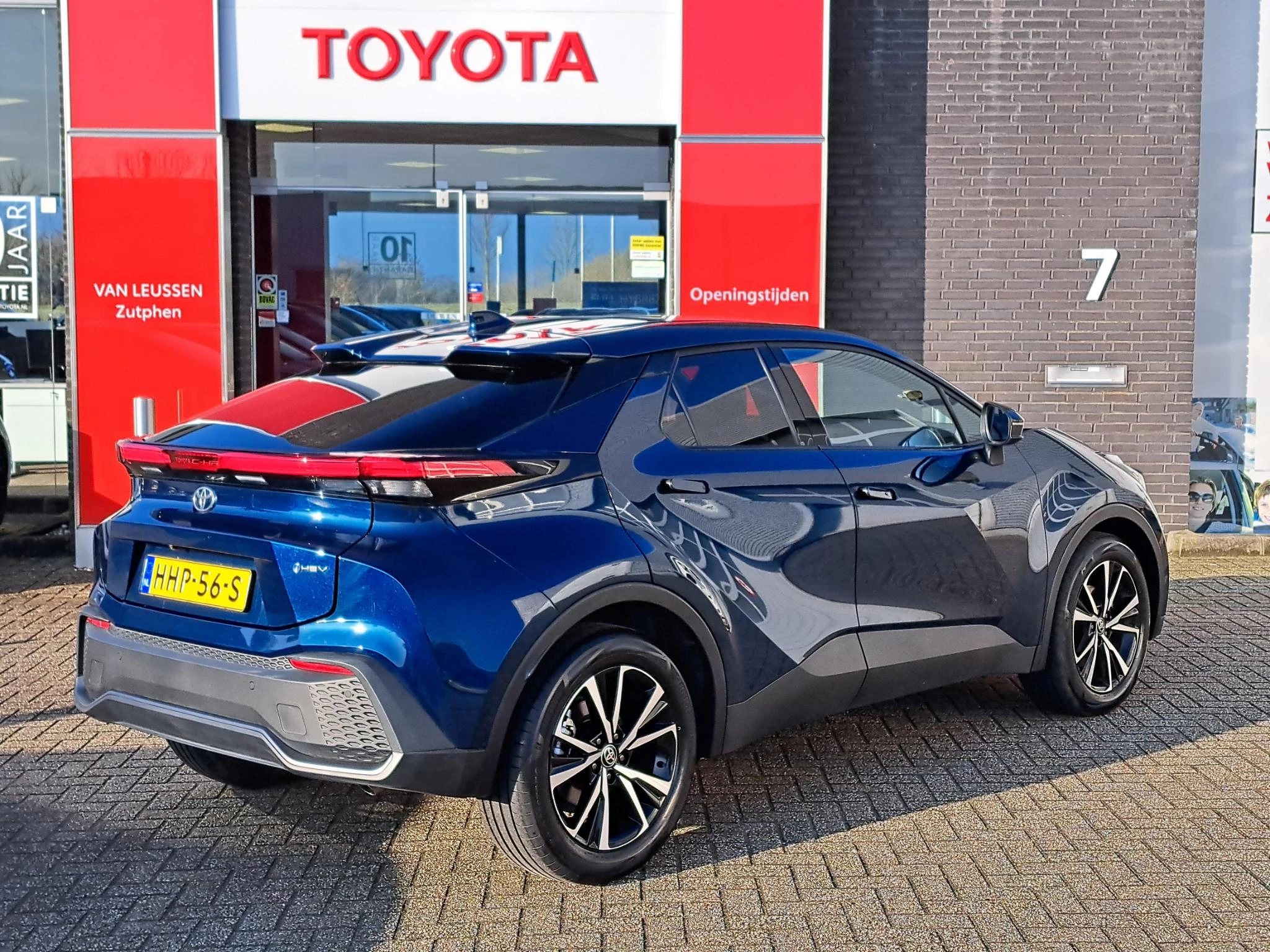 Hoofdafbeelding Toyota C-HR