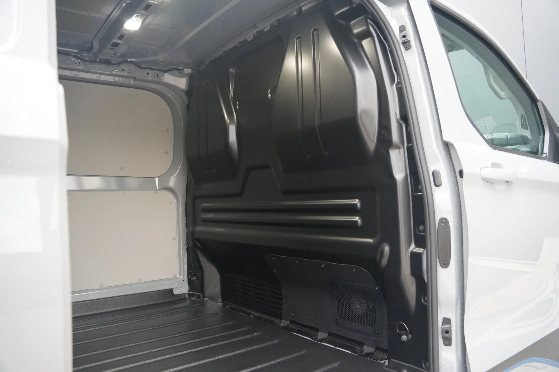 Hoofdafbeelding Ford E-Transit Custom