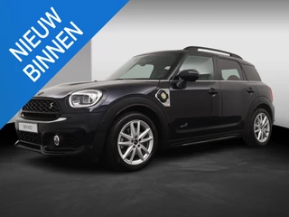 MINI Countryman Cooper SE  ALL4 John Cooper Works | Achteruitrijcamera | Panoramadak | Stuurwielverwarming | Head-Up Display | John Cooper Works uitvoering |