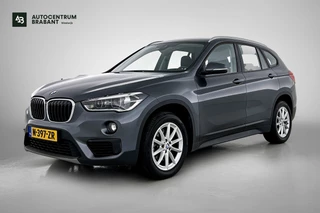 BMW X1 SDrive18i Centennial High Executive (NAVIGATIE, PARKEERSENSOREN, STOELVERWARMING, LED)