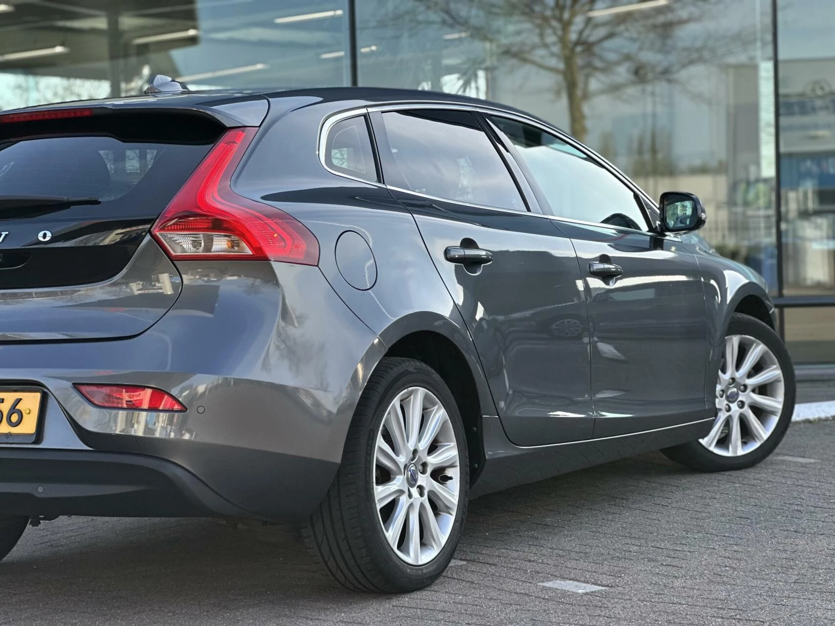 Hoofdafbeelding Volvo V40