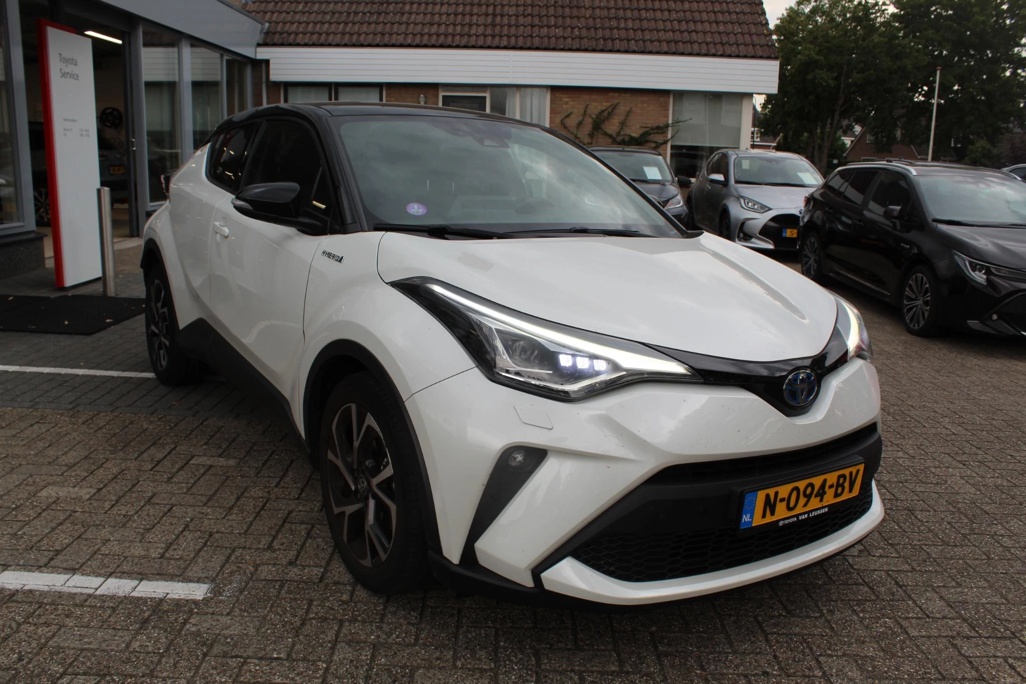 Hoofdafbeelding Toyota C-HR