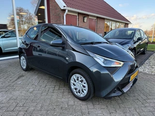 Toyota Aygo 1.0 VVT-I X-PLAY 5-DRS CAMERA/NAVI/AIRCO/SNELHEIDSREGELAAR