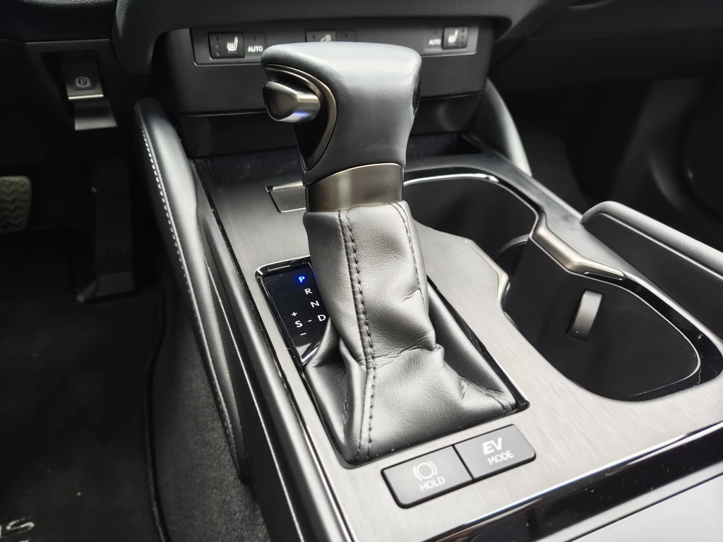 Hoofdafbeelding Lexus ES