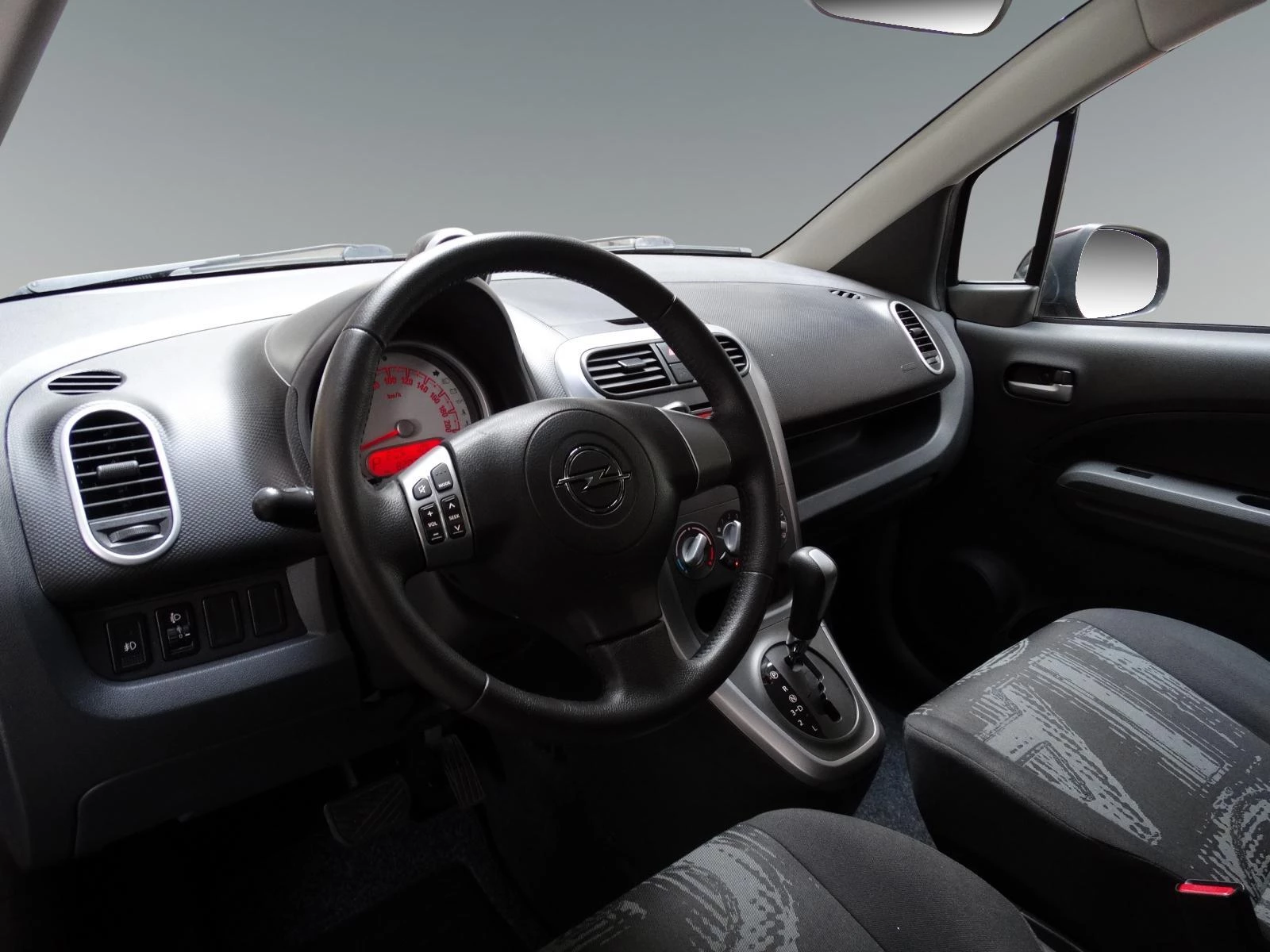 Hoofdafbeelding Opel Agila