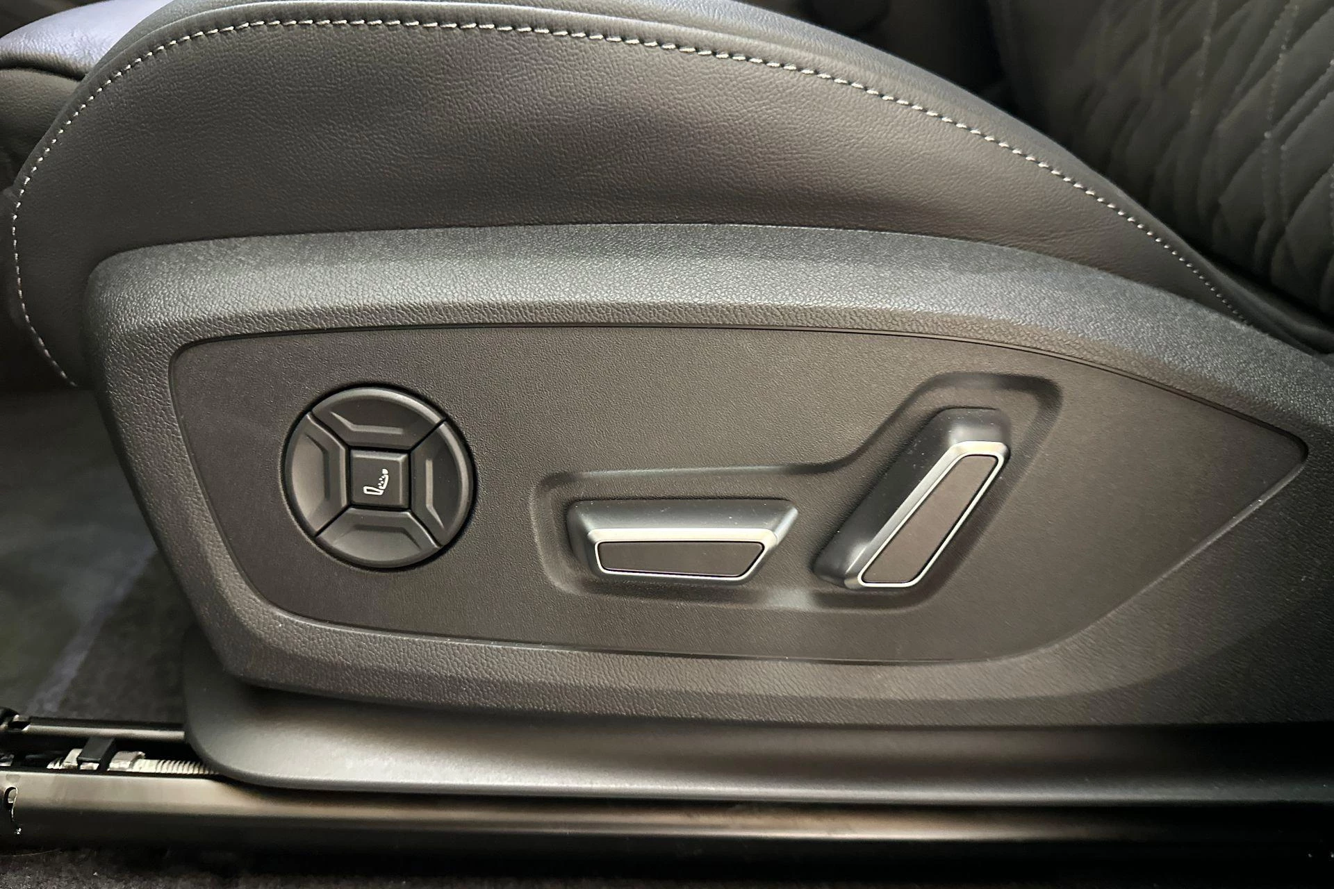 Hoofdafbeelding Audi Q6 e-tron