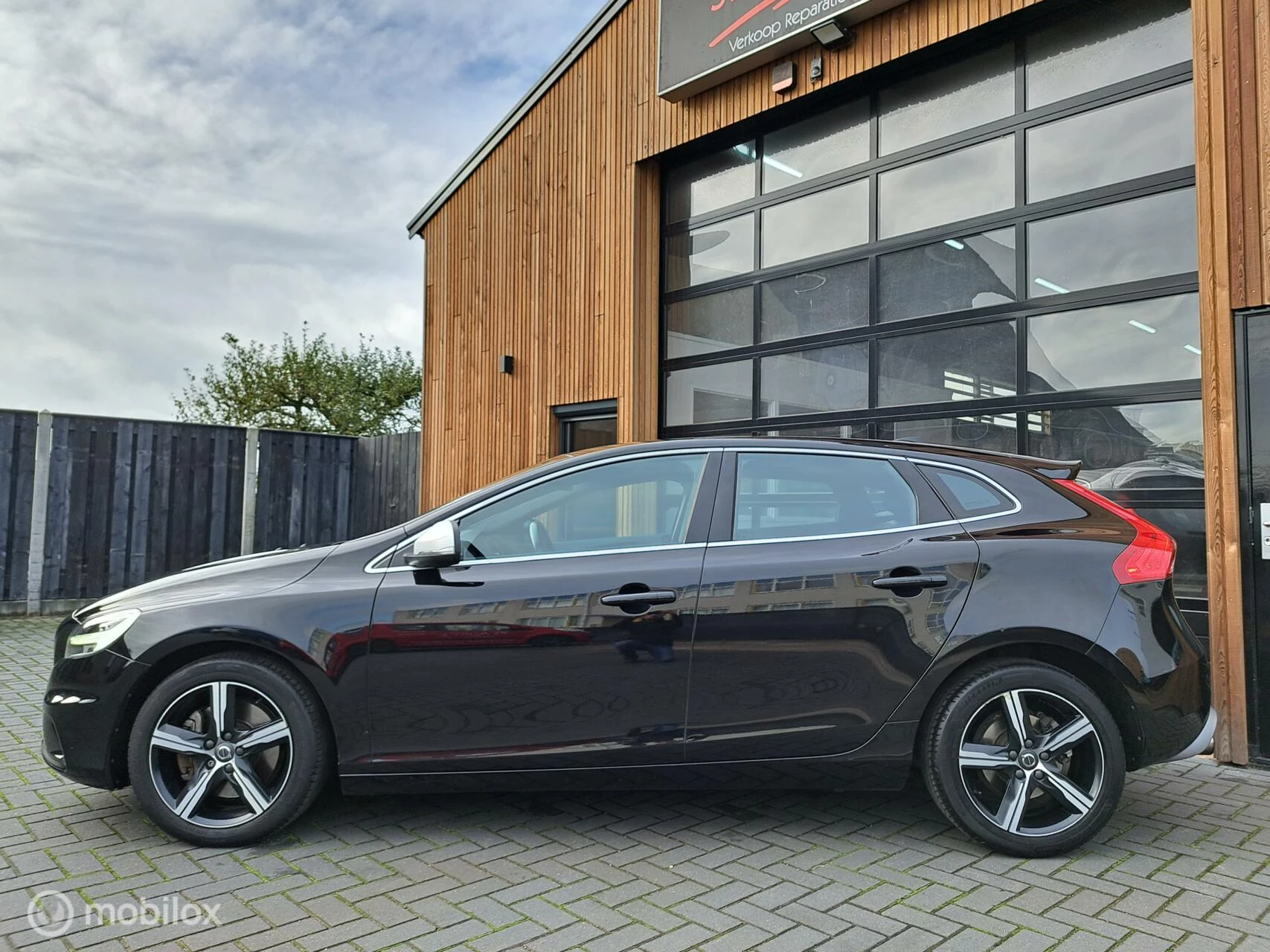 Hoofdafbeelding Volvo V40