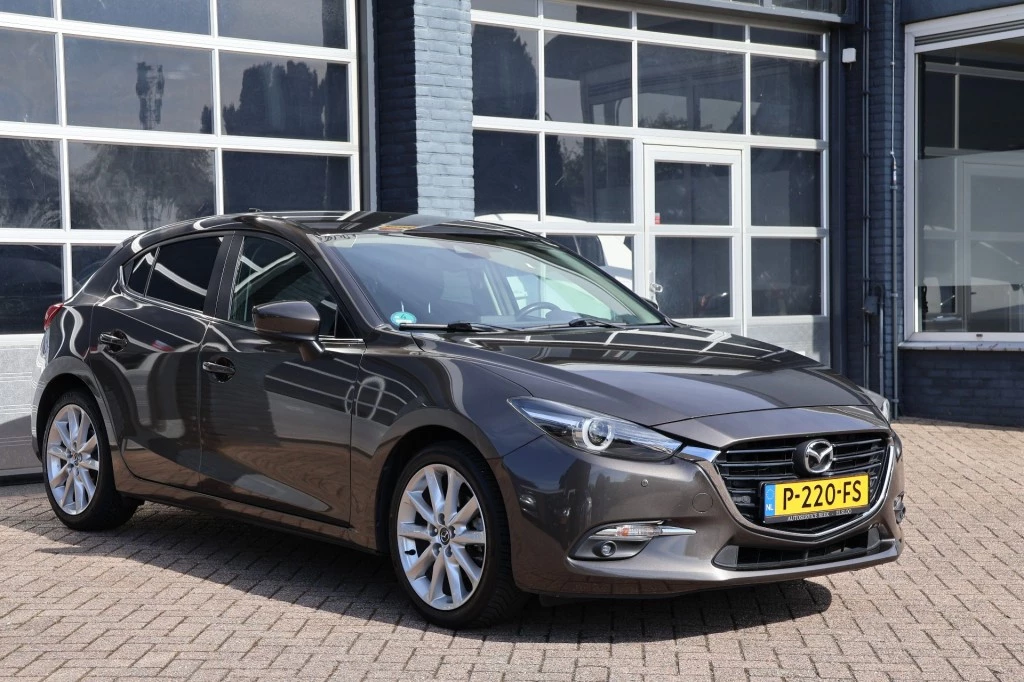 Hoofdafbeelding Mazda 3
