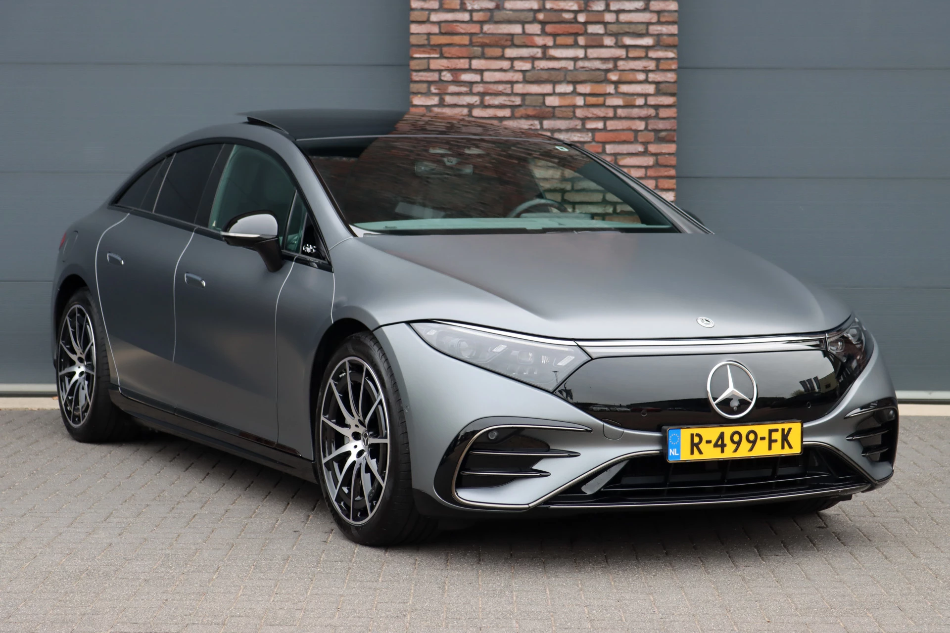 Hoofdafbeelding Mercedes-Benz EQS