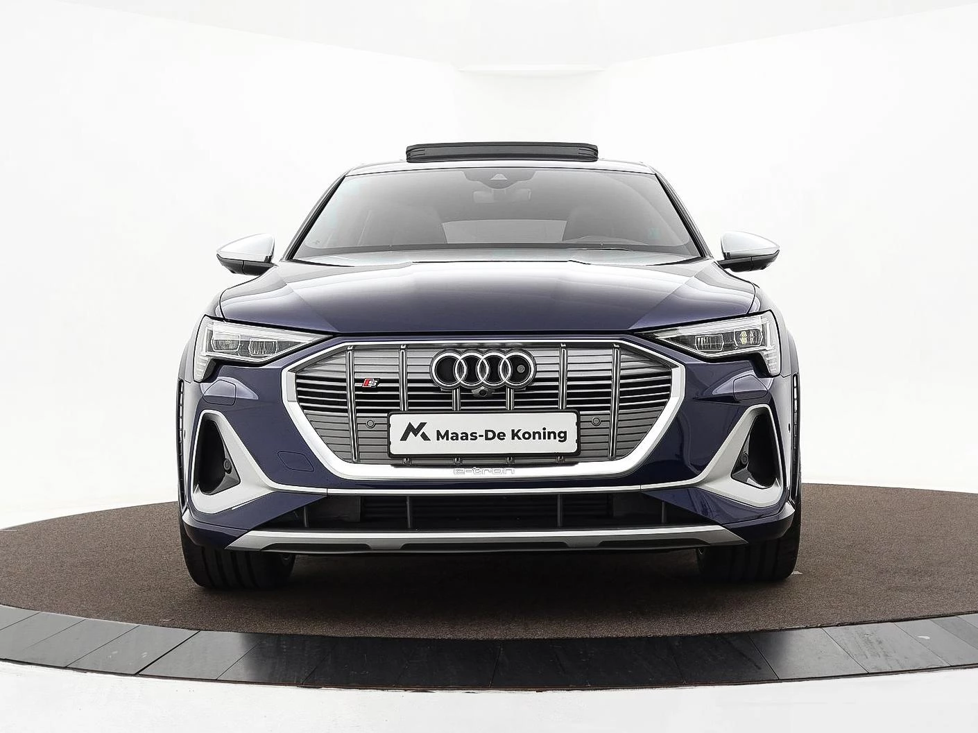 Hoofdafbeelding Audi e-tron