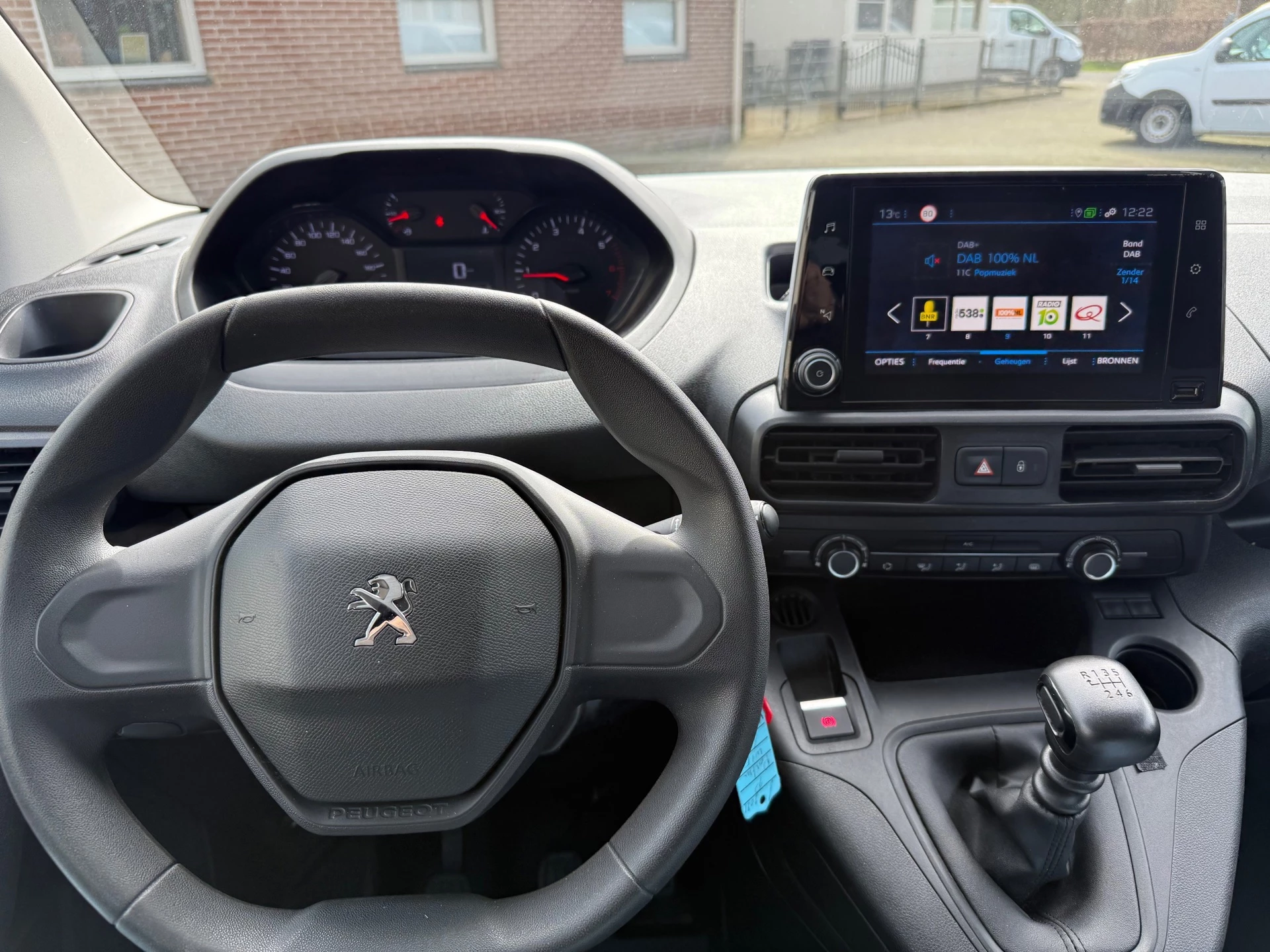 Hoofdafbeelding Peugeot Partner