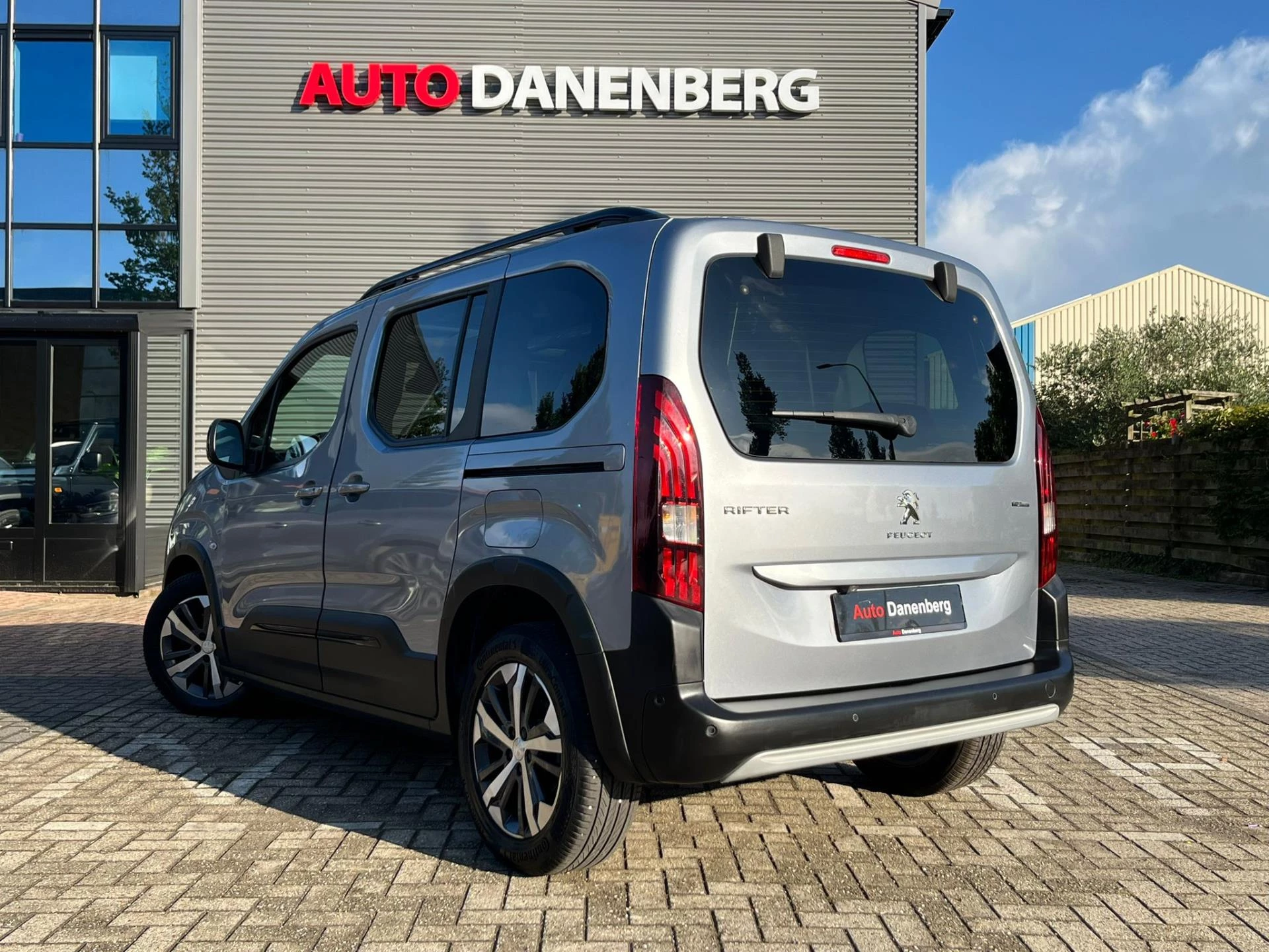 Hoofdafbeelding Peugeot Rifter