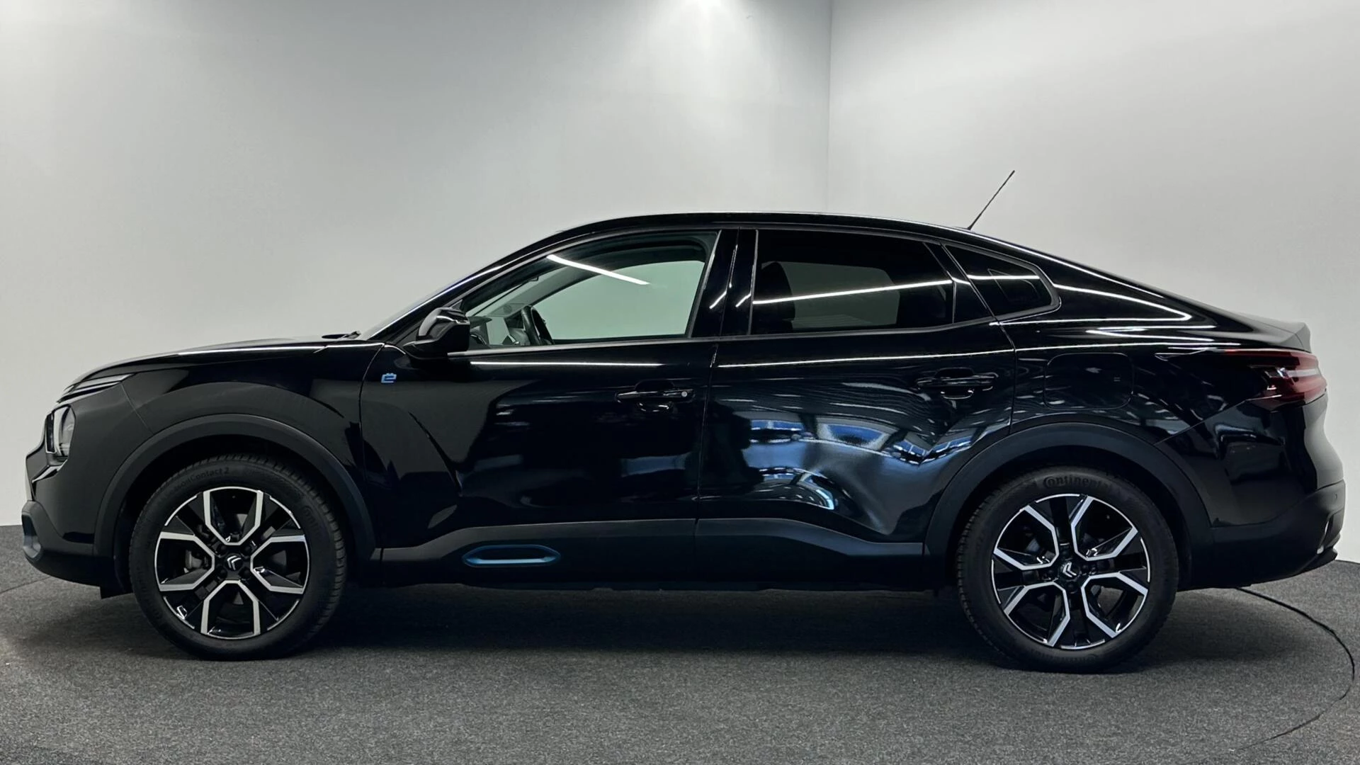 Hoofdafbeelding Citroën ë-C4 X