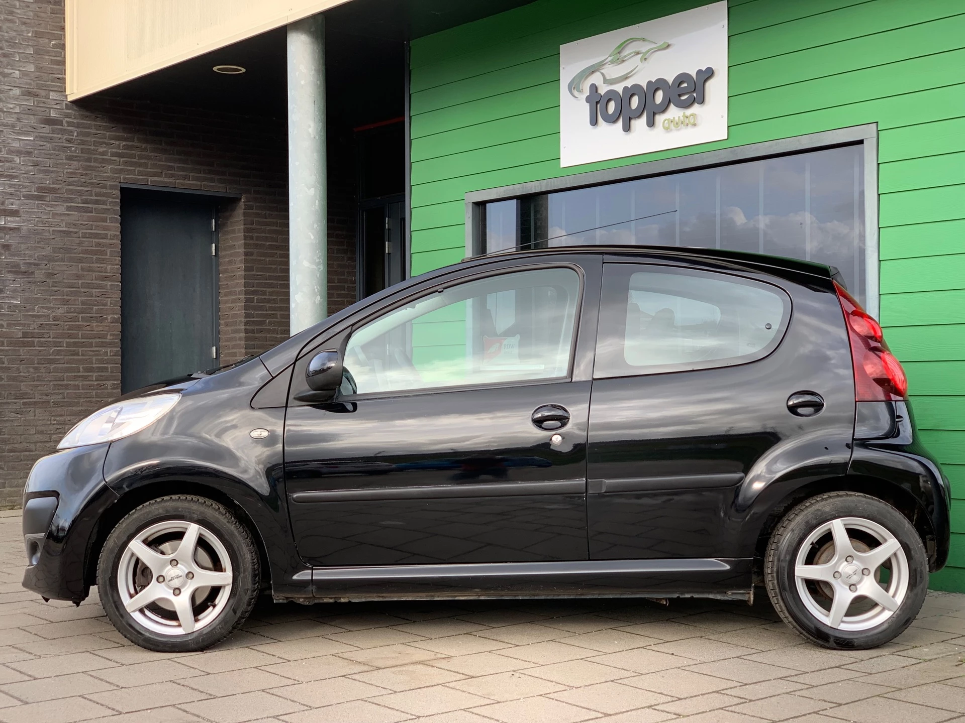Hoofdafbeelding Peugeot 107
