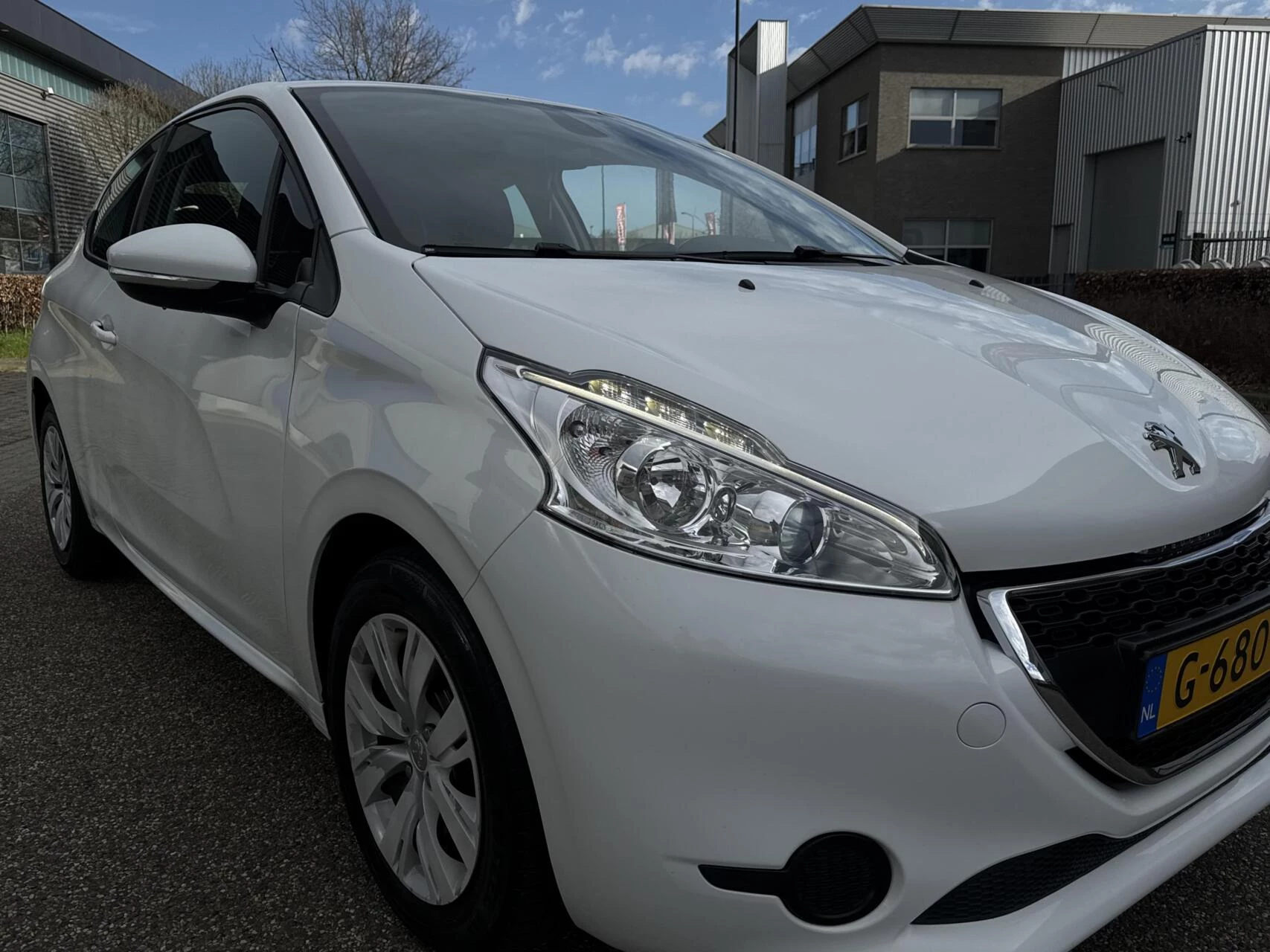 Hoofdafbeelding Peugeot 208