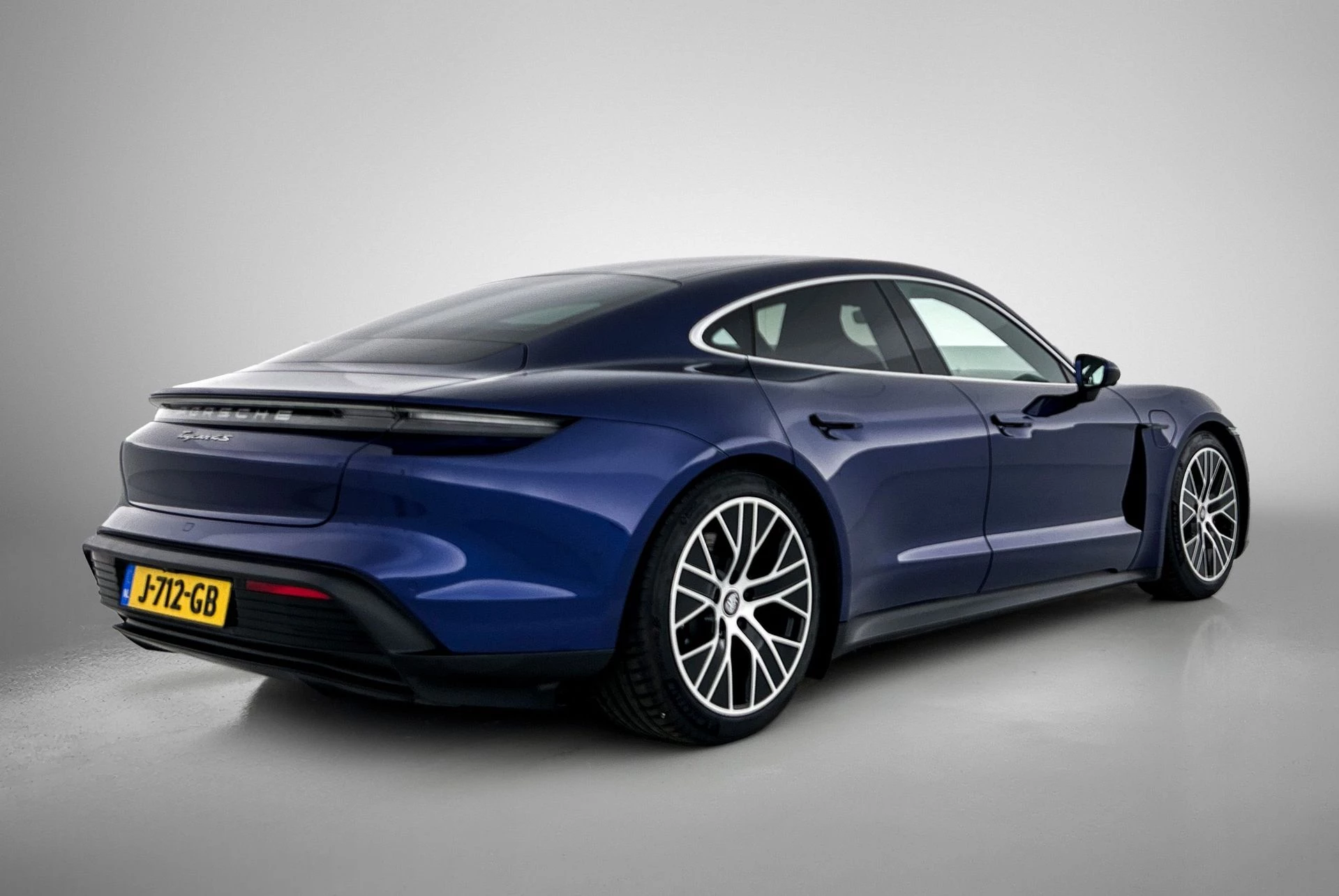 Hoofdafbeelding Porsche Taycan