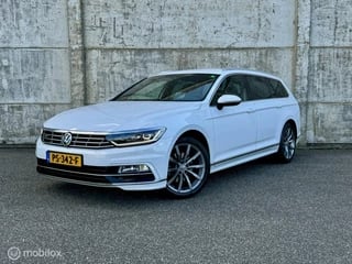 Volkswagen Passat Variant 1.4 TSI R-line / LED/Headup/Leder/CAM