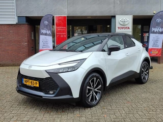Toyota C-HR 2.0 HYBRID 200 DYNAMIC STOEL/STUURVERW KEYLESS 18'' LM-VELGEN NAVI APPLE/ANDROID BLIND SPOT CAMERA PARK-SENSOREN PRIVACY GLASS BI-TONE