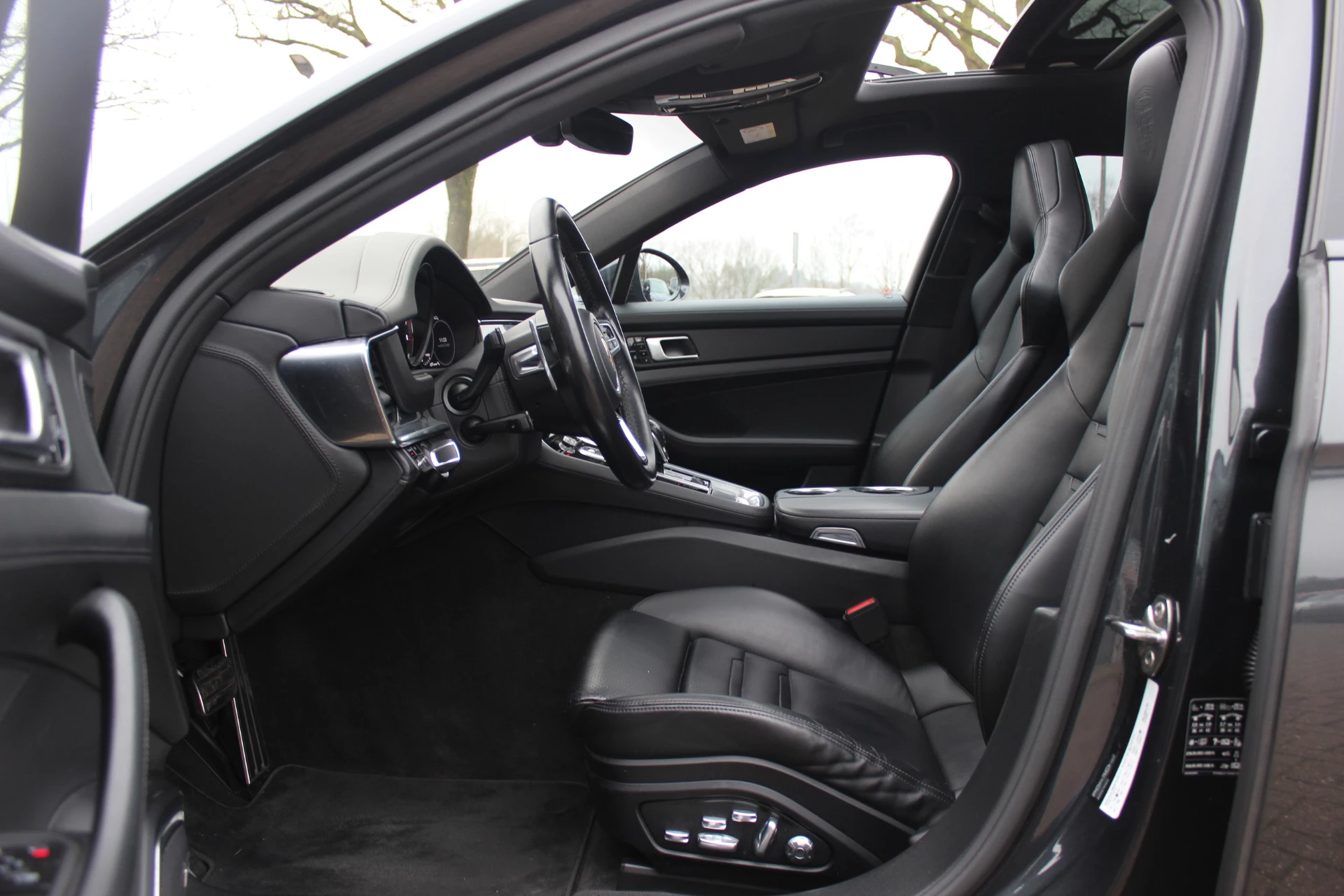 Hoofdafbeelding Porsche Panamera