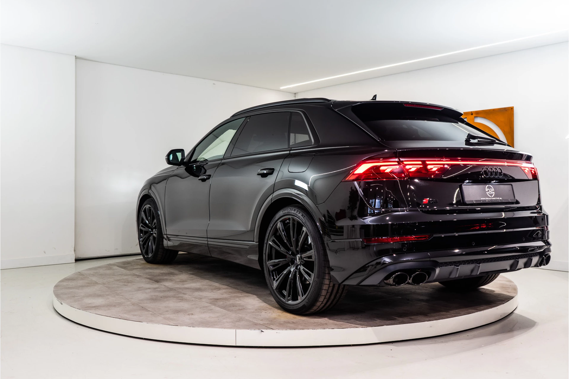 Hoofdafbeelding Audi Q8