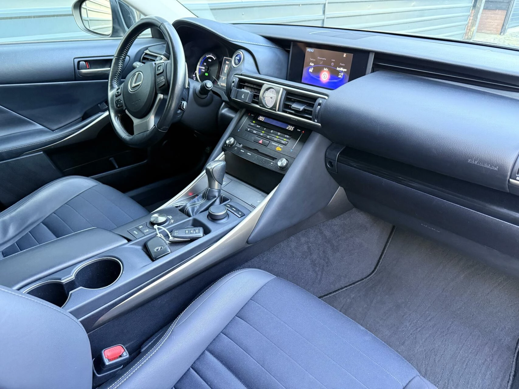 Hoofdafbeelding Lexus IS