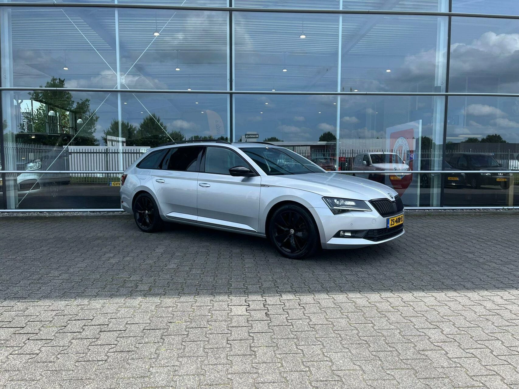 Hoofdafbeelding Škoda Superb