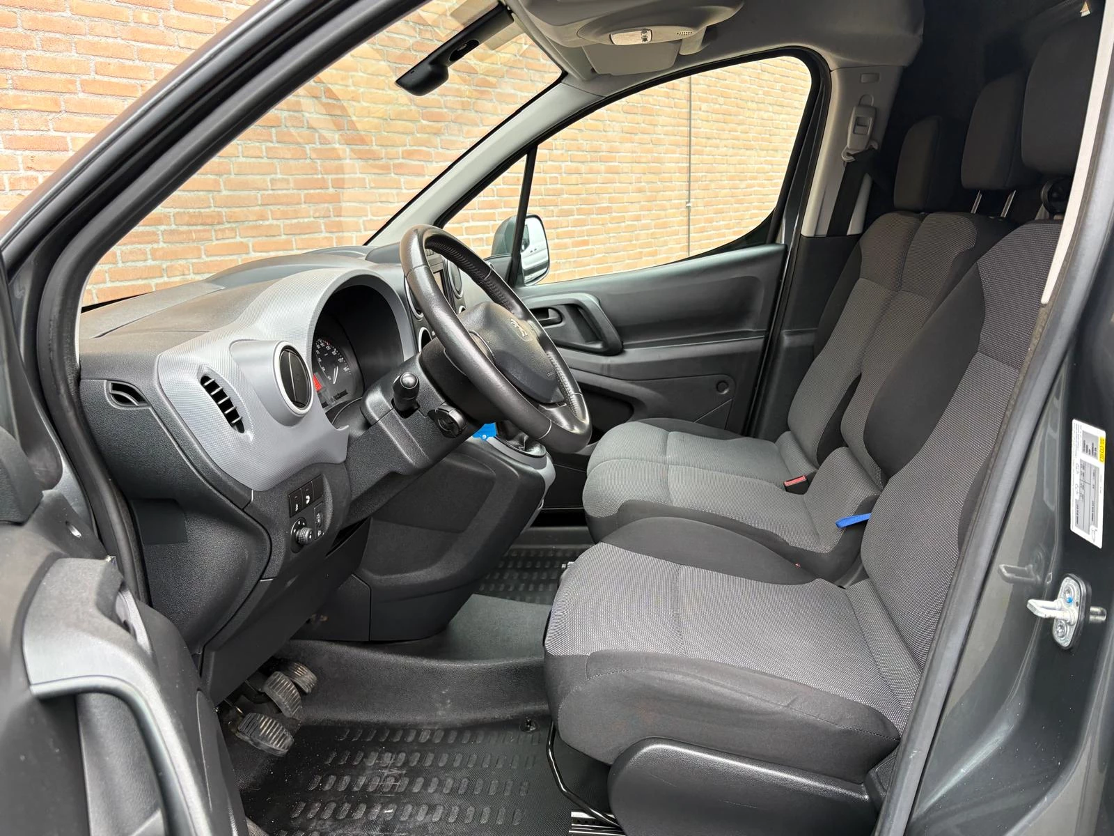 Hoofdafbeelding Peugeot Partner