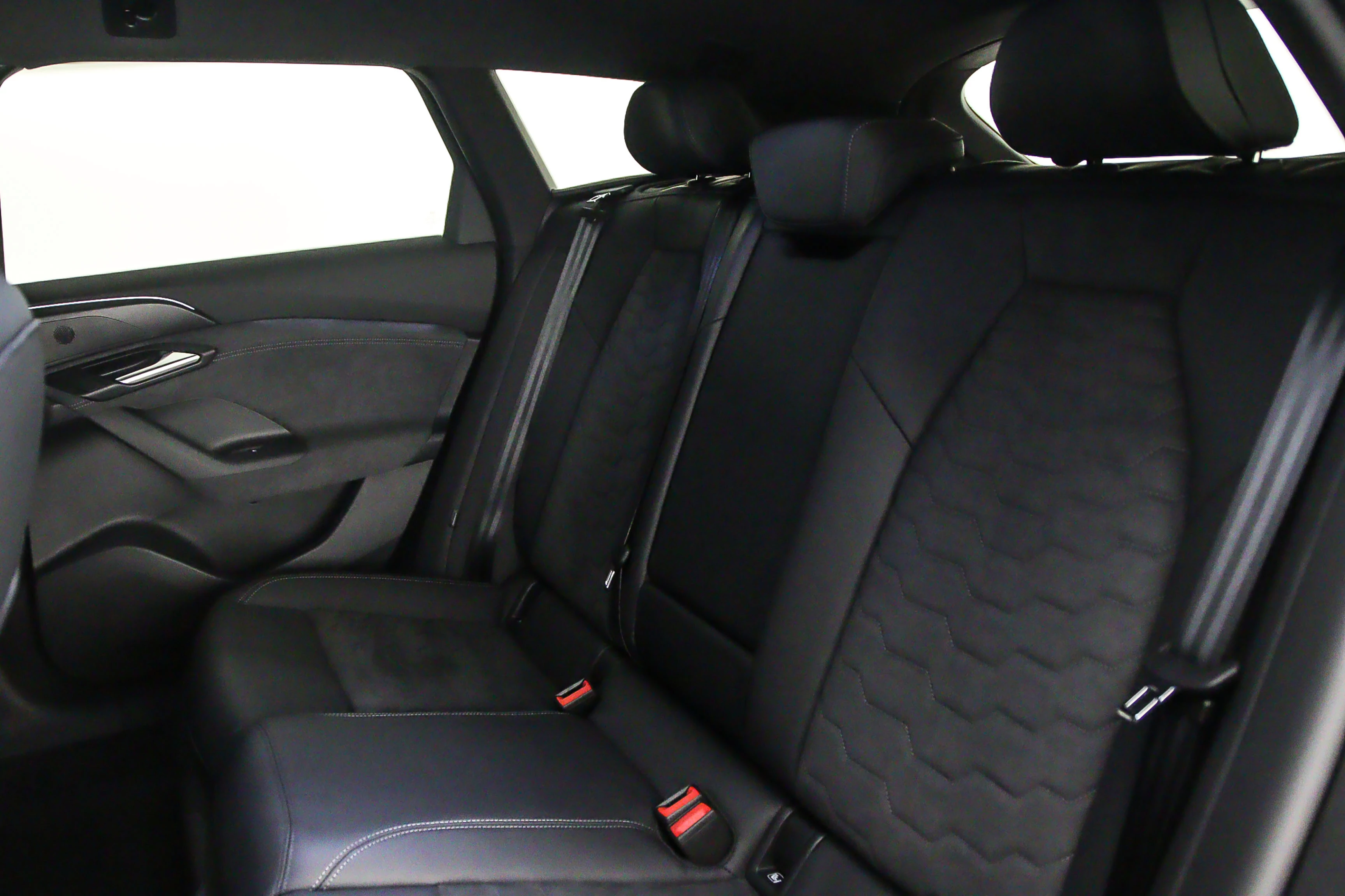 Hoofdafbeelding Audi A6 Avant e-tron