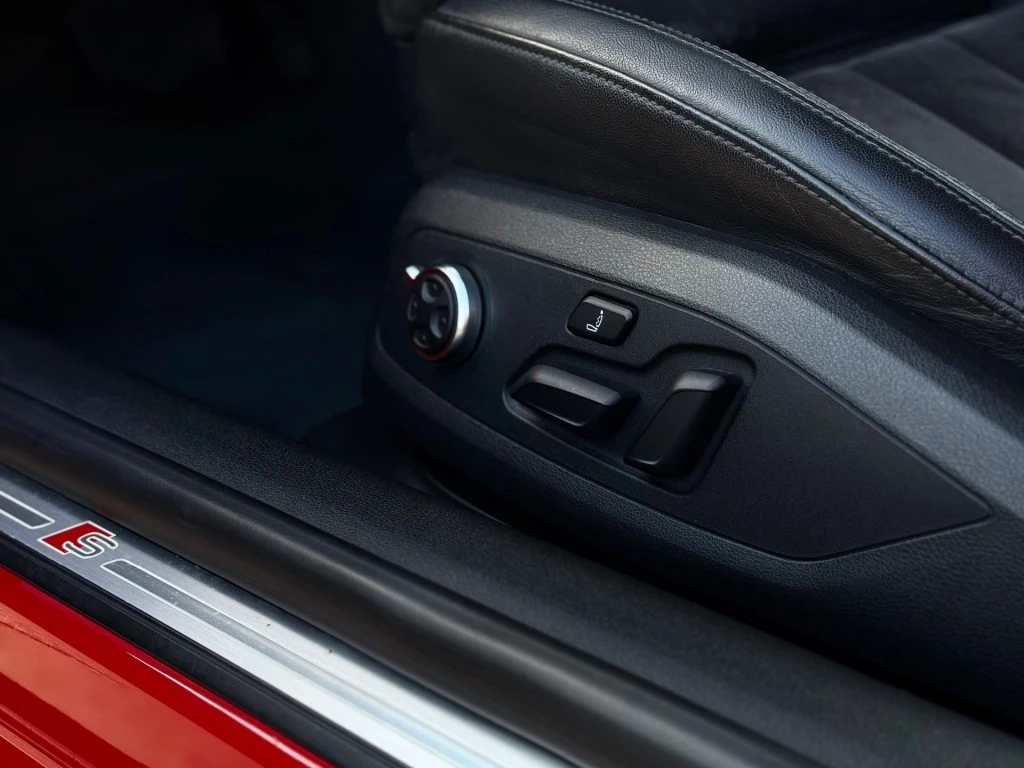 Hoofdafbeelding Audi Cabriolet