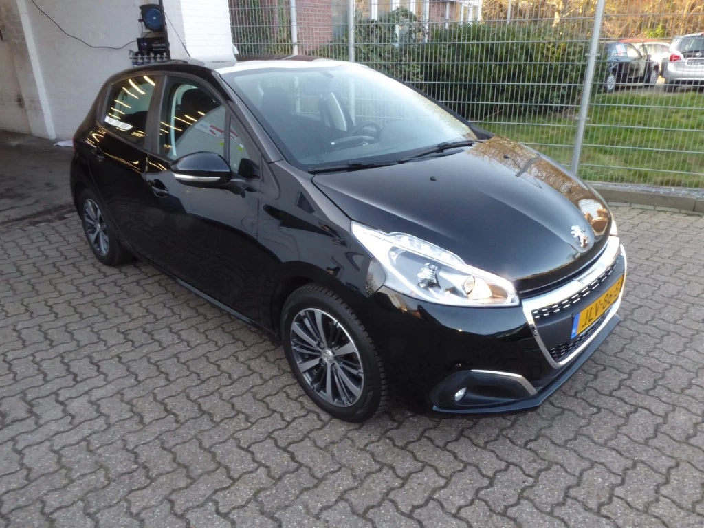 Hoofdafbeelding Peugeot 208